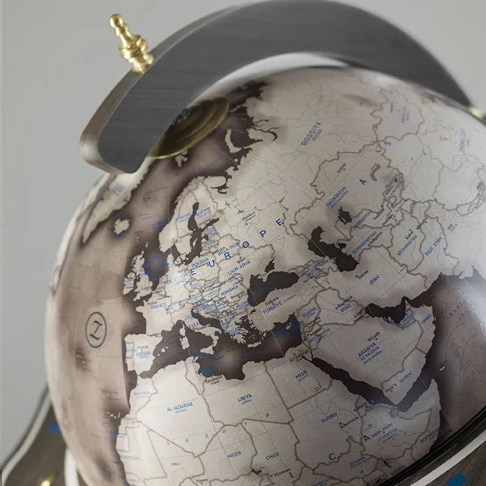 Zoffoli Lapis: detail of the monochrome map, curved wooden ring and metal pivot.