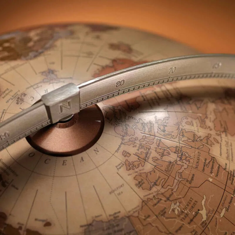 Zoffoli Vega: detail of the Apricot map, metal ring and pivot.